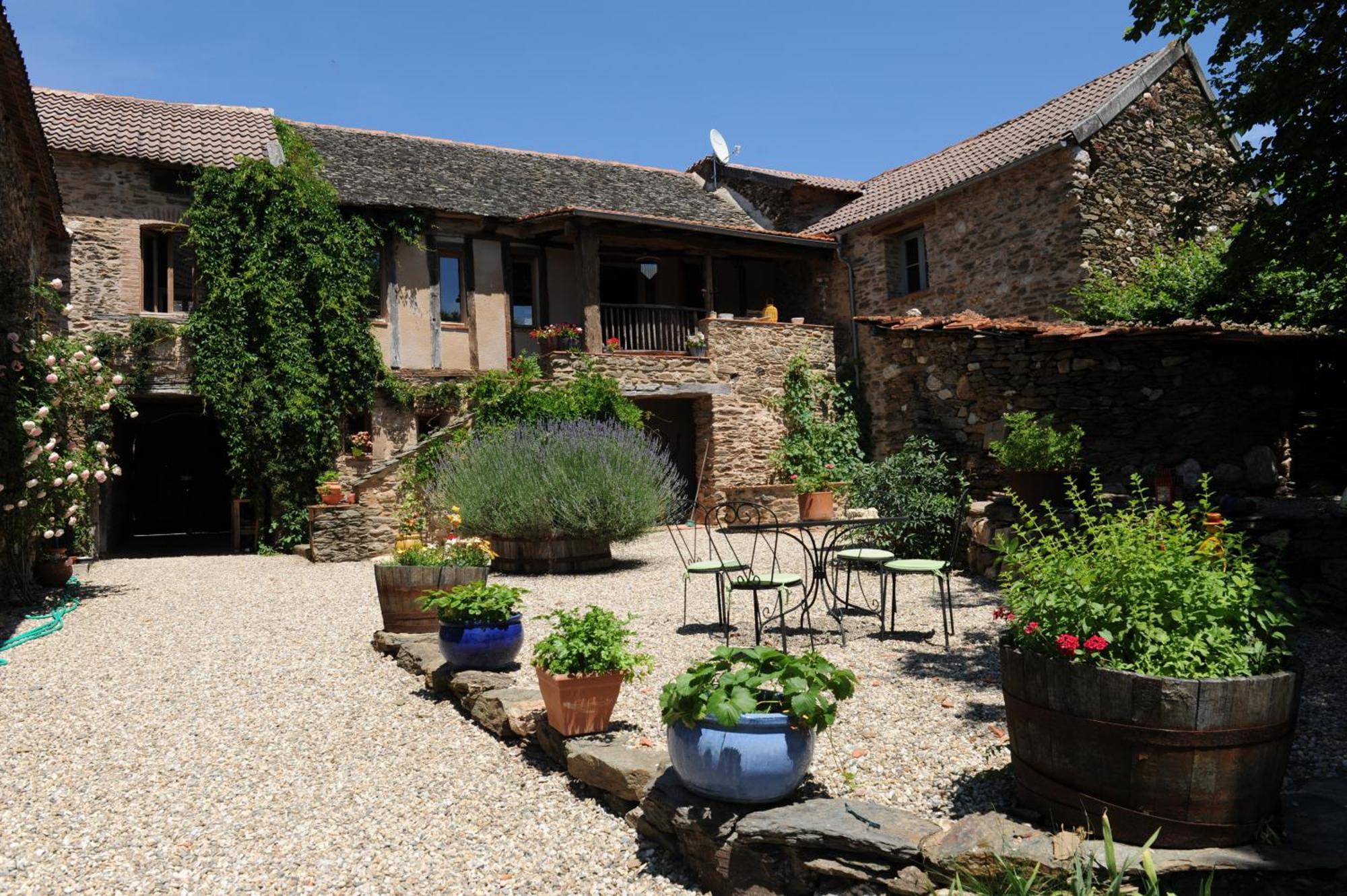 爱之井住宿加早餐旅馆 Mirandol-Bourgnounac 外观 照片